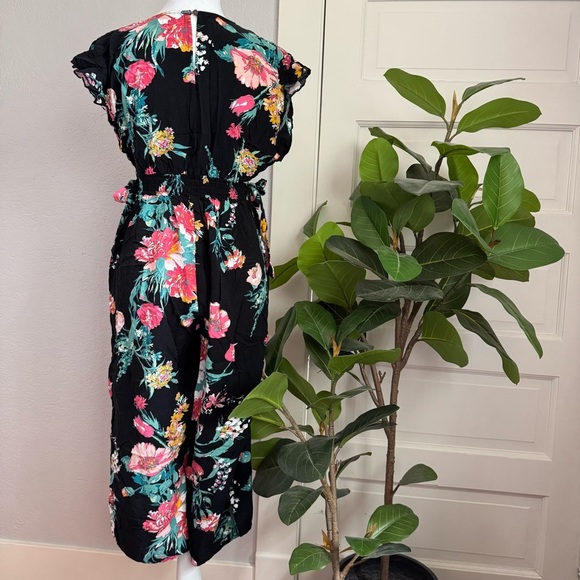 Xhilaration Black and Pink Floral Jumpsuit with V-Neckline - Picture 7 of 10